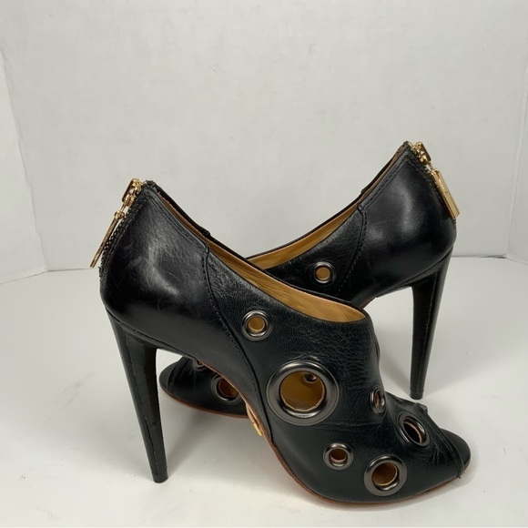 L.A.M.B Gwen Stefani high heel shoes. - Picture 6 of 11